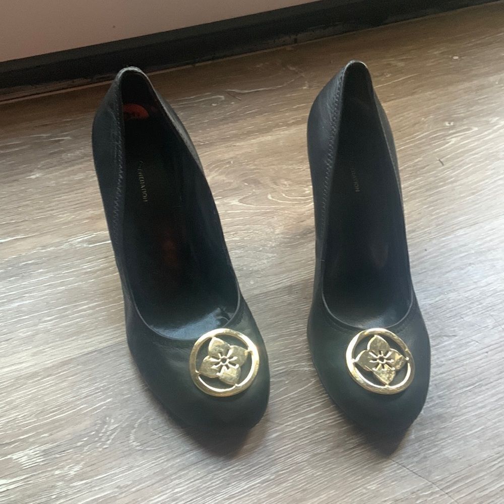 Bcbg generation black wedge heels size 8 1/2 GUC ❤️